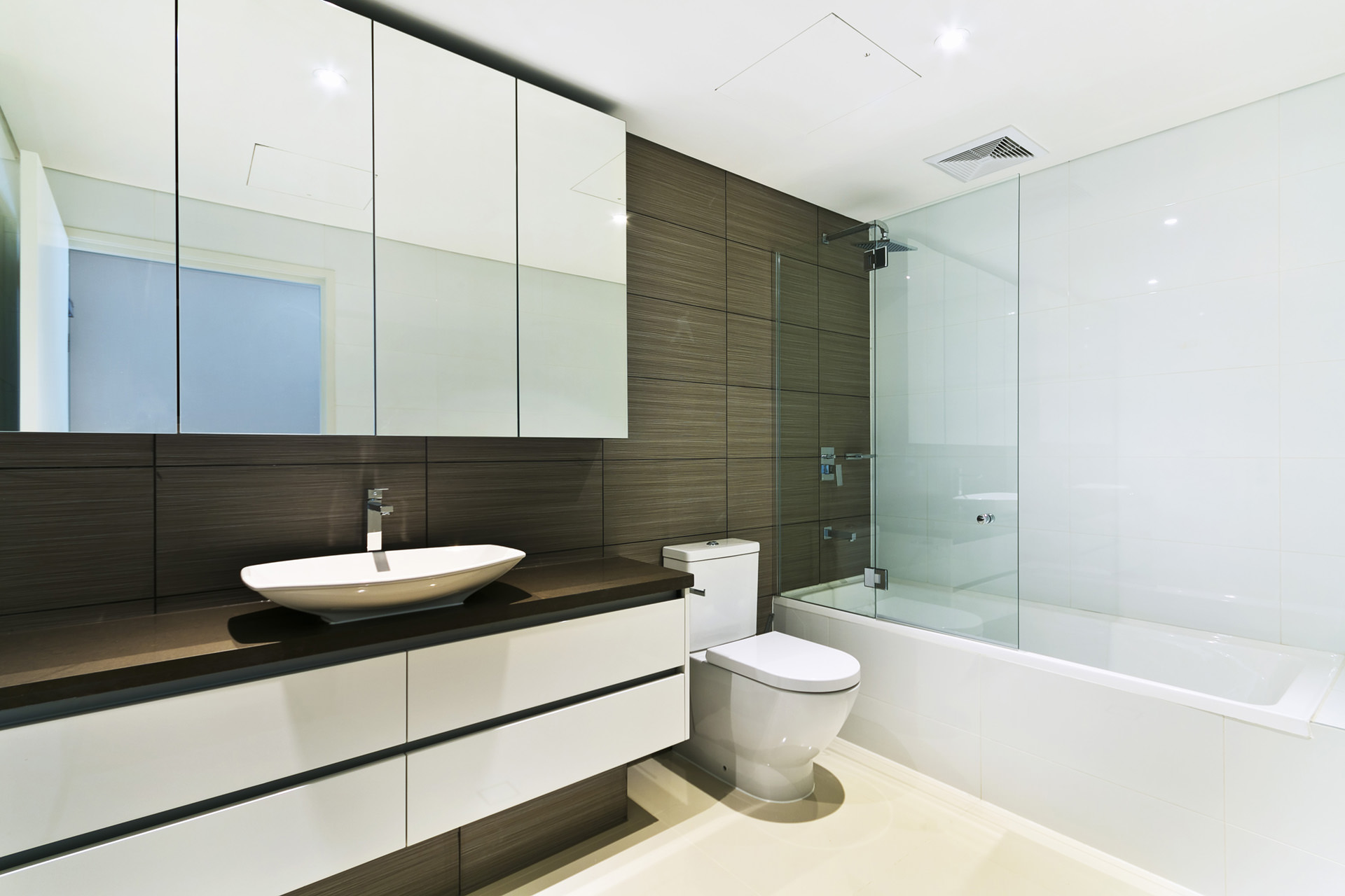 Internal Bathroom 01 (Normal Res)