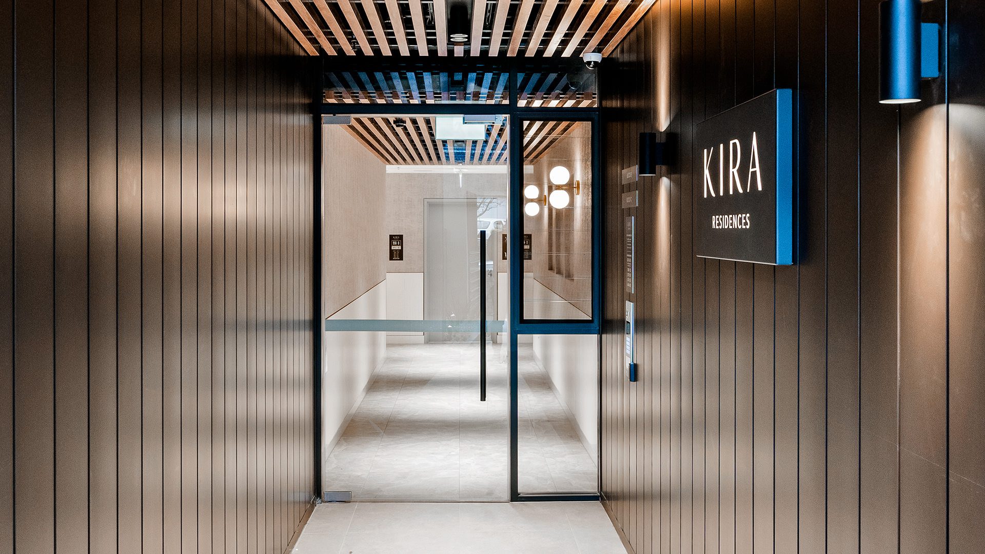 kira-lane-cove-residences-enterance-hallway-01