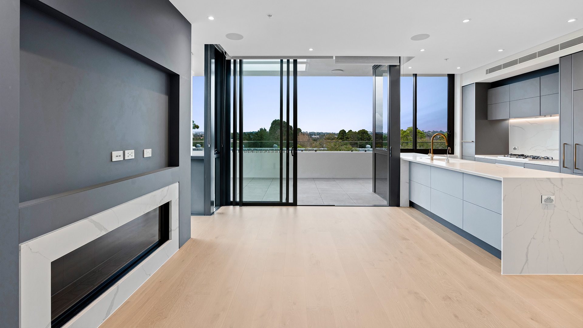 tara-lane-cove-by-hyecorp-completed-interior-living-kitchen-01