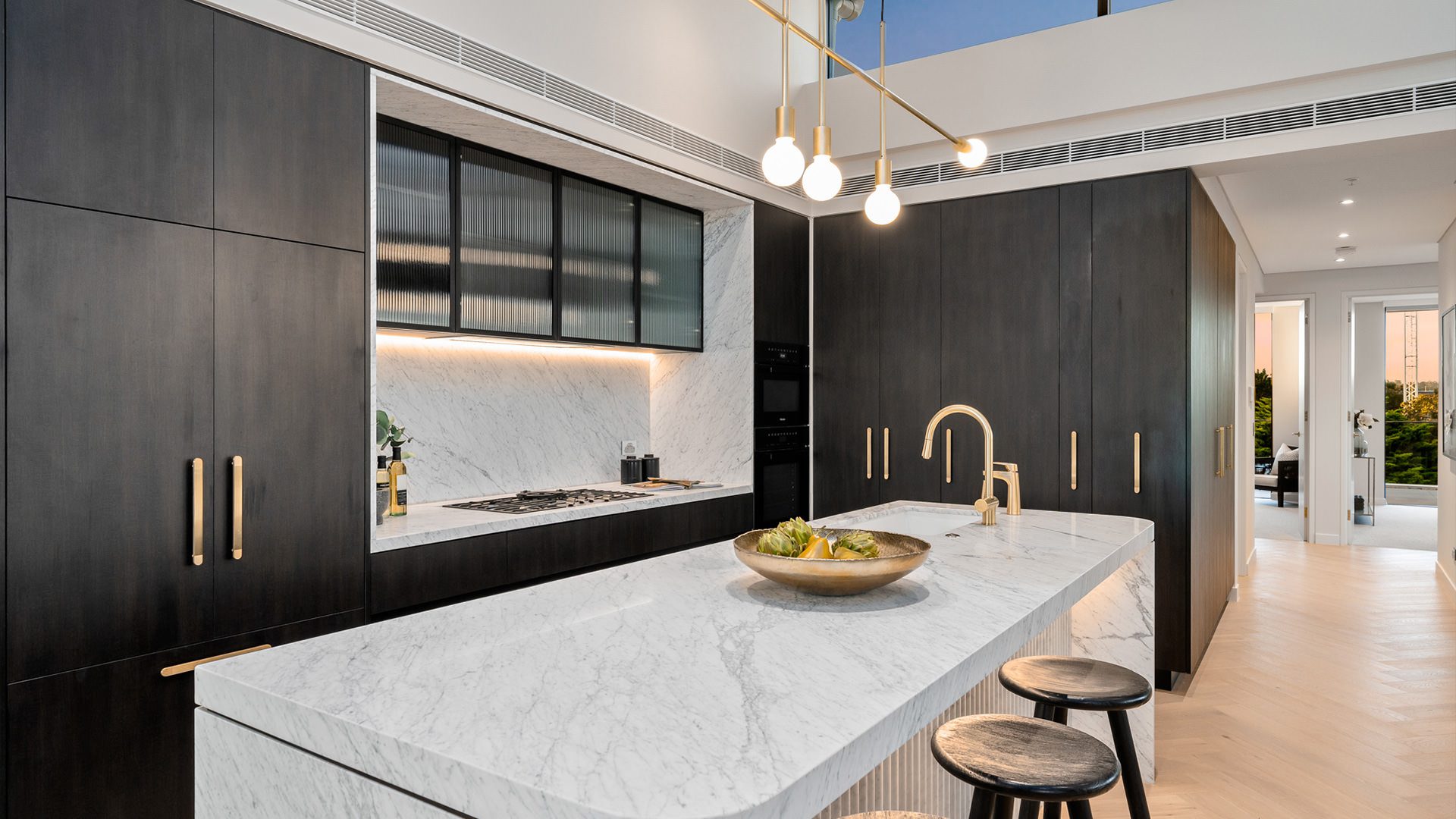 elena-penthouse-collection-kitchen-01